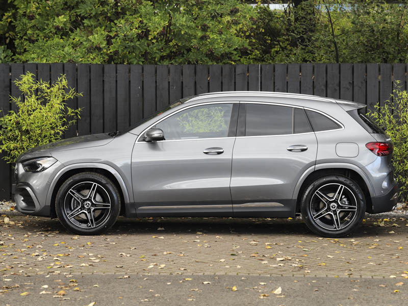 Mercedes-Benz GLA Class Gla 200D Amg Line Executive Grey #4