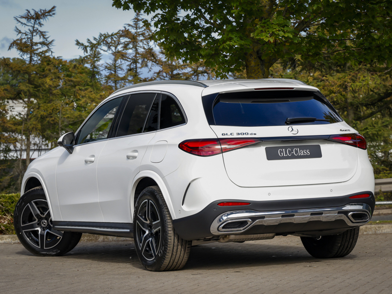 Mercedes-Benz GLC Class Glc 300De 4Matic Amg Line 9G-tronic White #2