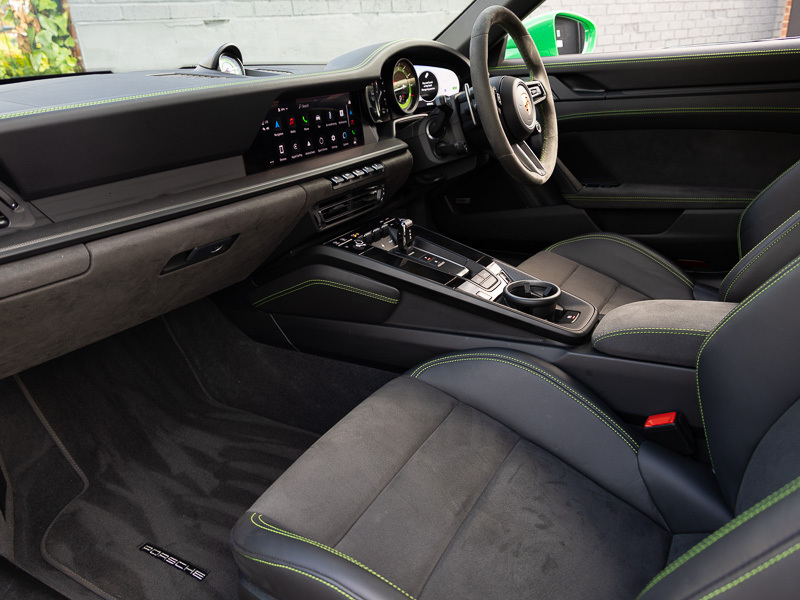 Porsche 911 Gts Pdk F6JTT Green #4