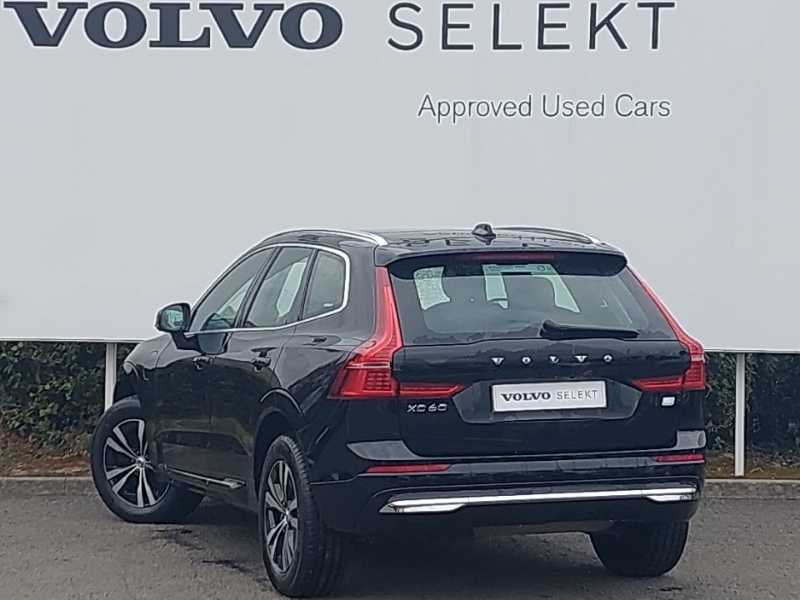 Volvo XC60 2.0 T6 350 Rc Phev Inscription Expr Awd BD22SFX Black #2