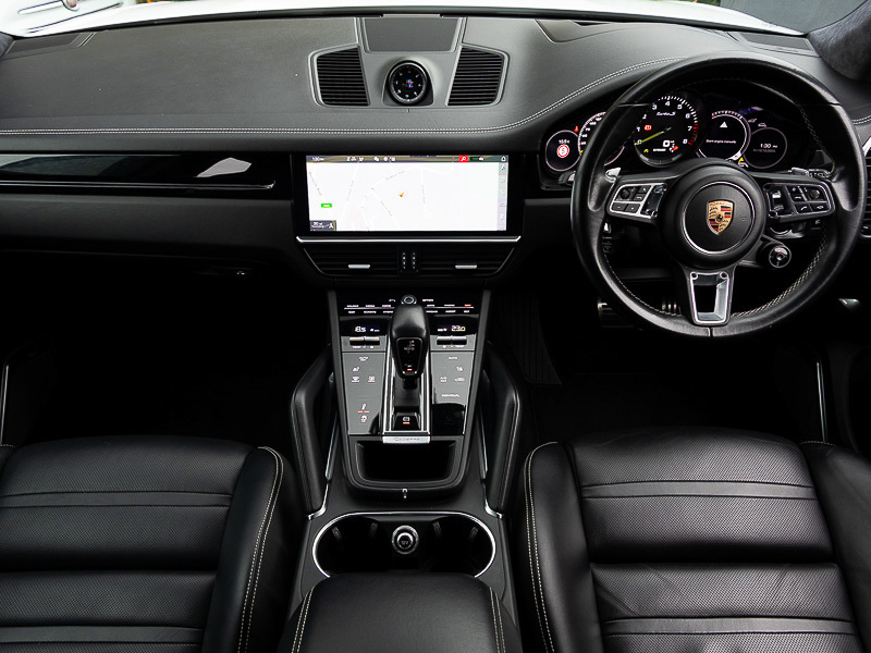 Porsche Cayenne E-hybrid Turbo S Tiptronic S White #3