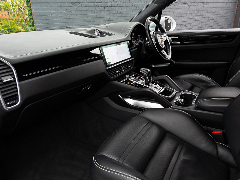Porsche Cayenne E-hybrid Turbo S Tiptronic S White #5