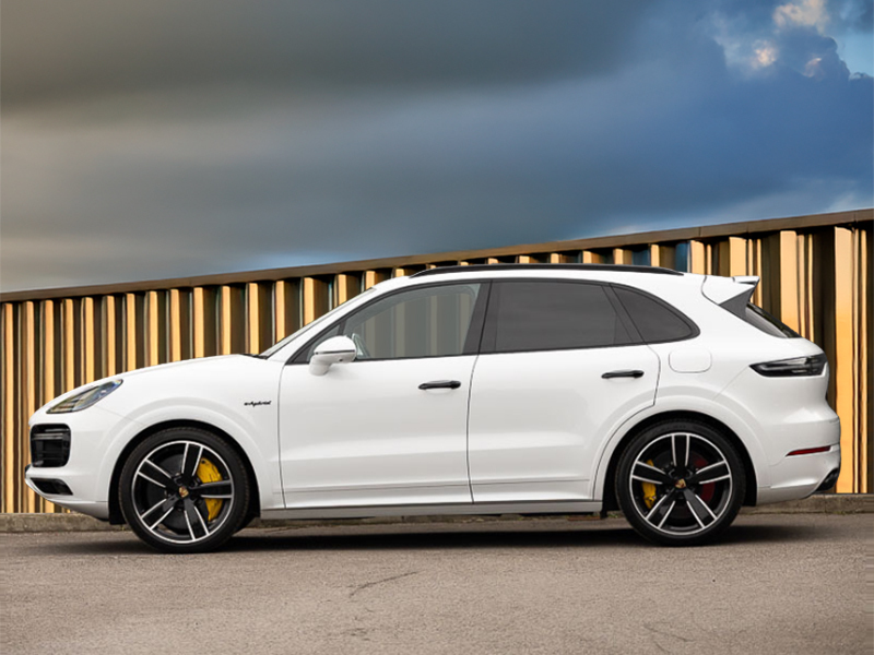 Porsche Cayenne E-hybrid Turbo S Tiptronic S White #4