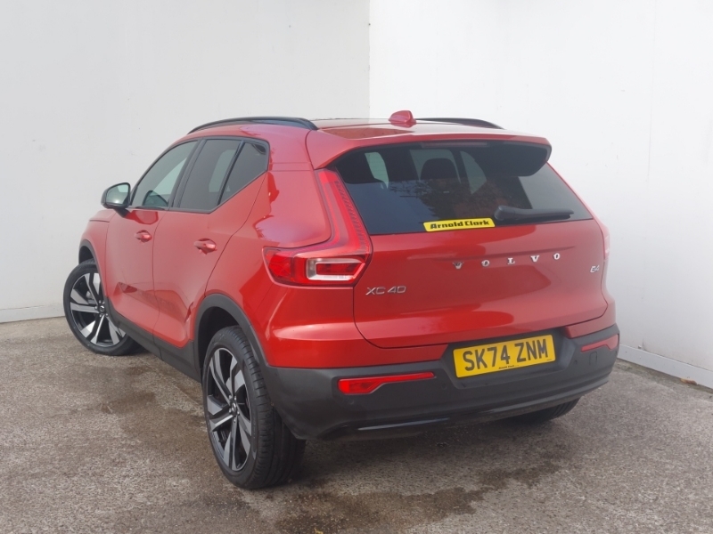 Volvo XC40 2.0 B4p Ultra Dark SK74ZNM Red #2
