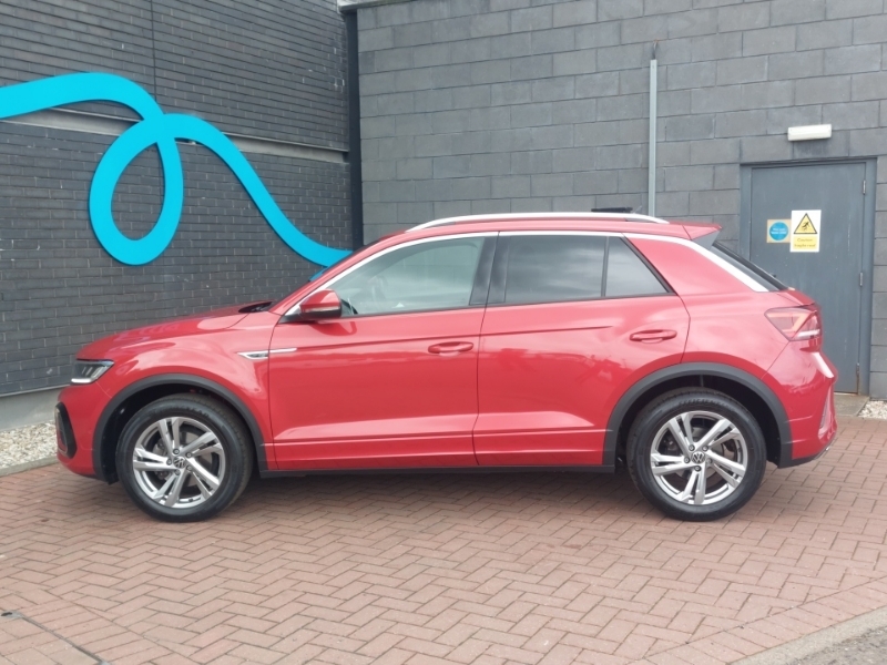 Volkswagen T-Roc 1.5 Tsi R-line Red #4