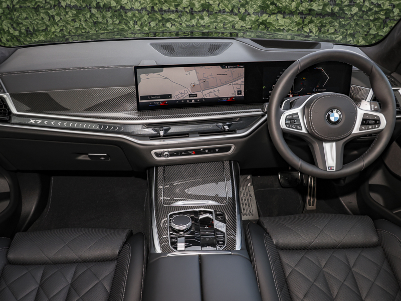 BMW X7 Xdrive40d Mht M Sport Step Black #4