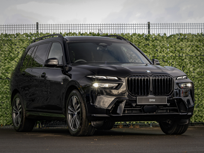 BMW X7 Xdrive40d Mht M Sport Step Black