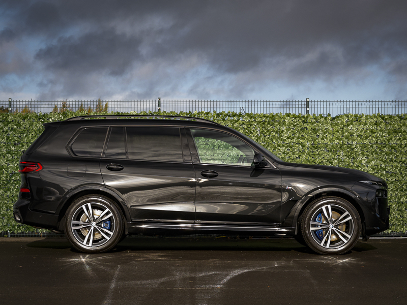 BMW X7 Xdrive40d Mht M Sport Step Black #3