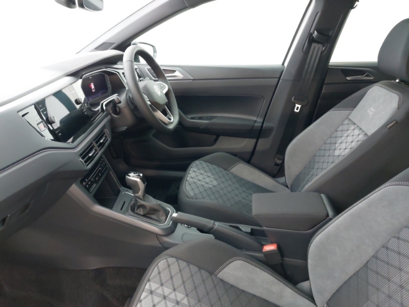 Volkswagen Polo 1.0 Tsi 115 Black Edition Dsg White #5
