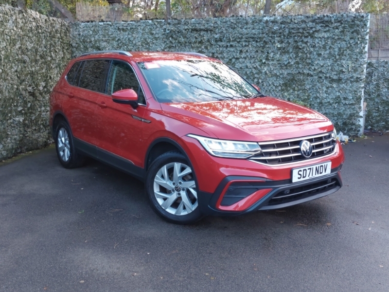 Volkswagen Tiguan Allspace 2.0 Tdi Life Dsg Red