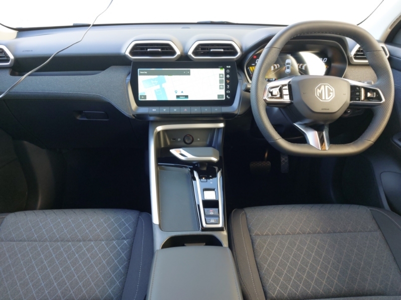 MG ZS 1.5 Se Black #3