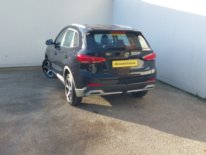 MG ZS 1.5 Se Black #2