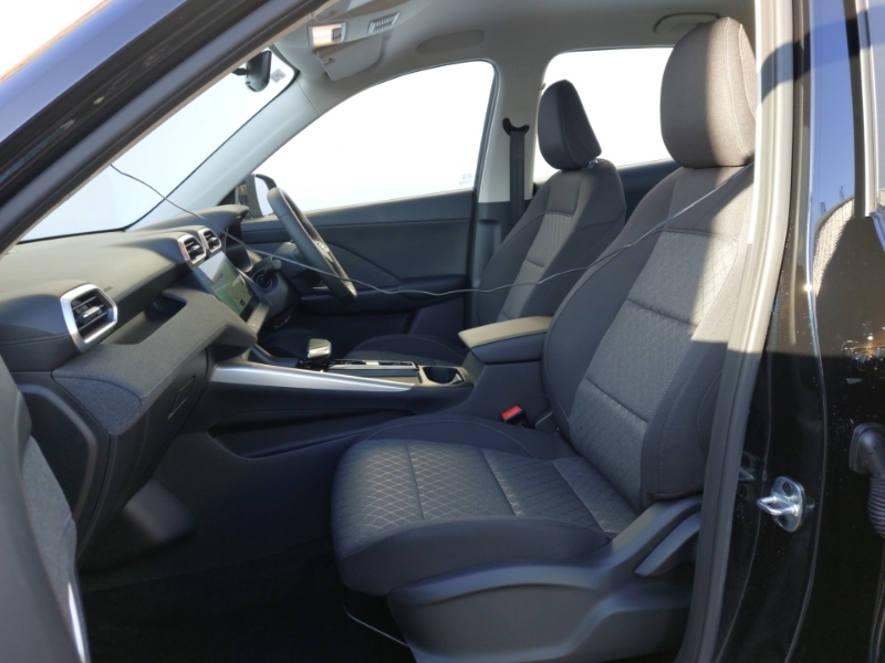MG ZS 1.5 Se Black #5