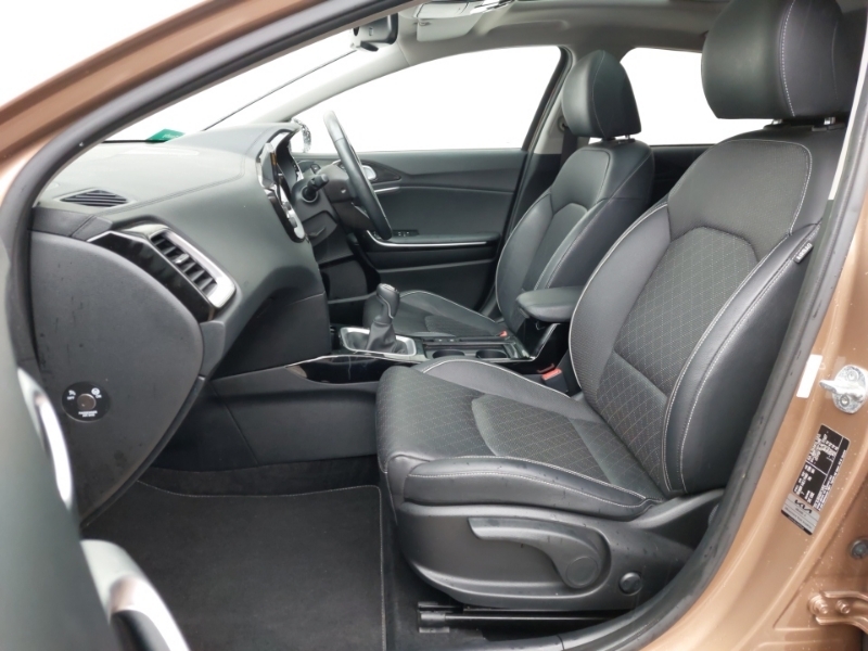 Kia Xceed 1.5T Gdi Isg 4 RJ22WOV Brown #5