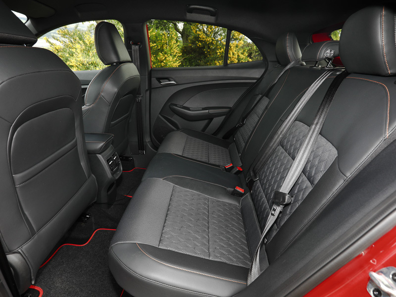 MG MG3 1.5 Hybrid Trophy  Red #6