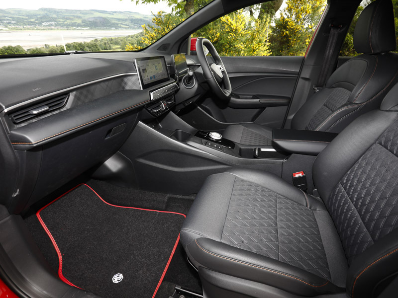 MG MG3 1.5 Hybrid Trophy  Red #5