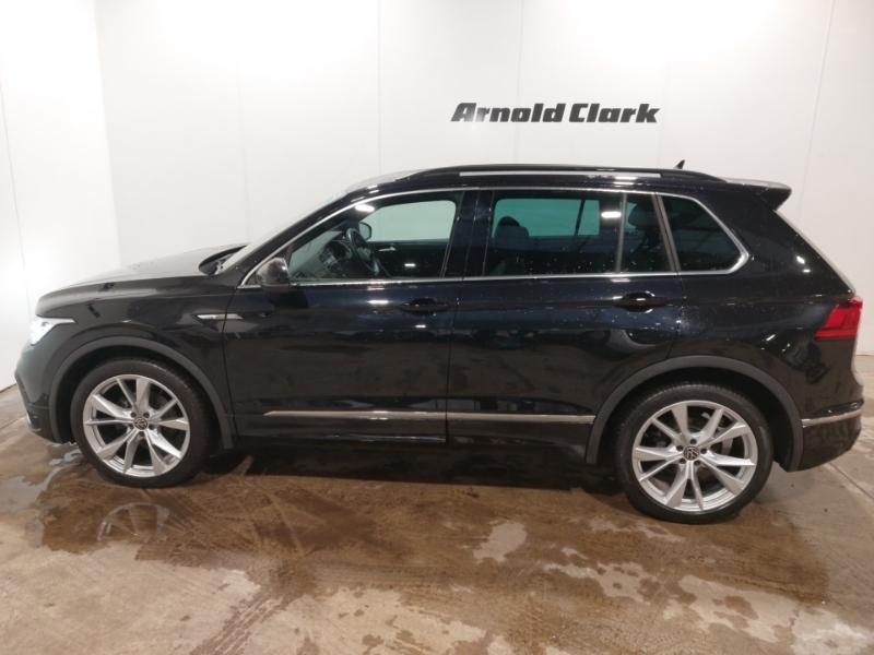 Volkswagen Tiguan 1.5 Tsi 150 R-line Dsg CF72AJO Black #4