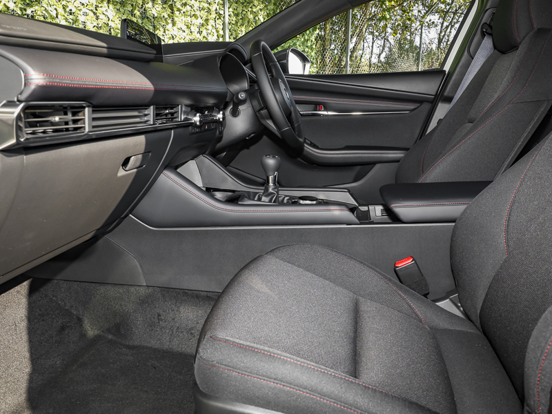 Mazda 3 2.5 E-skyactiv G Mhev 140 Homura White #3