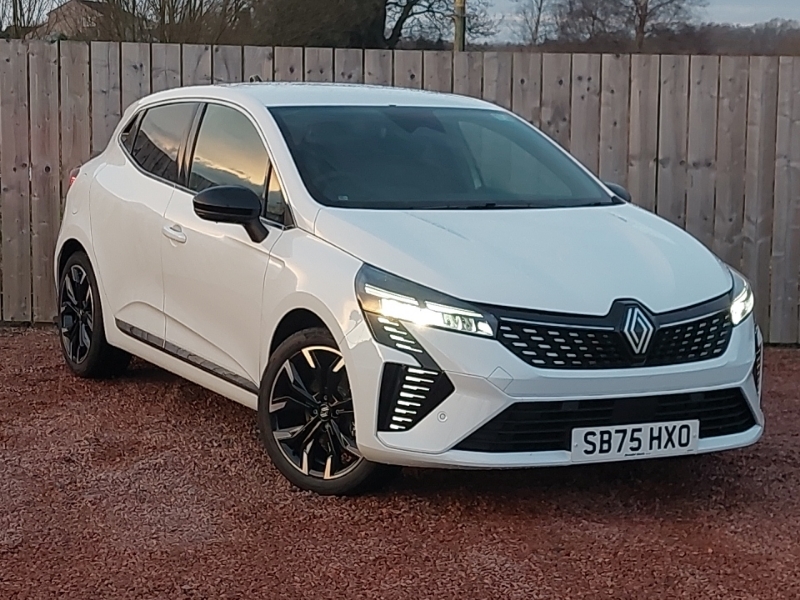 Renault Clio 1.6 E-tech Full Hybrid 145 Techno White