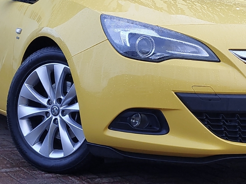 Vauxhall Astra GTC Hatchback Black #9