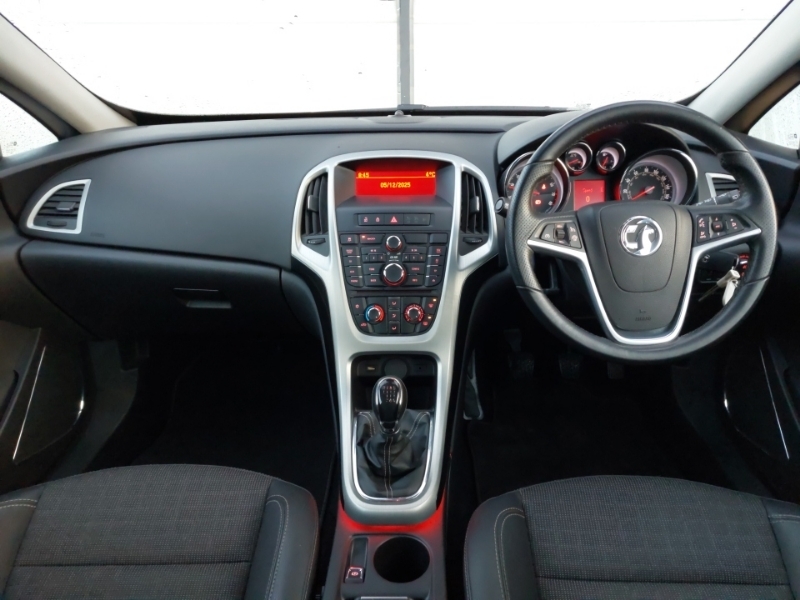 Vauxhall Astra GTC Hatchback Black #3