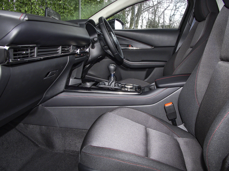 Mazda CX-30 2.5 E-skyactiv G Mhev 140 Homura Black #3