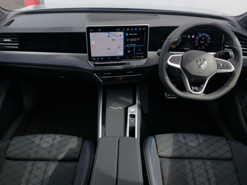 Volkswagen Passat 1.5 Etsi R-line Dsg Silver #3