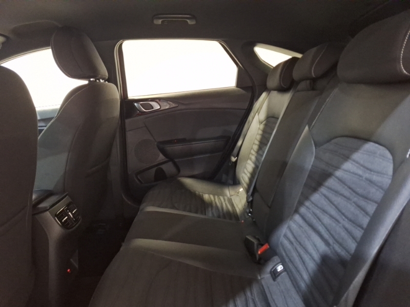 Kia Proceed 1.5T Gdi Isg Gt-line DE24CVG Red #6