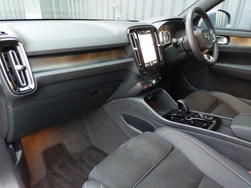 Volvo XC40 1.5 T5 Recharge Phev Ultimate Dark MT72VMC Grey #5