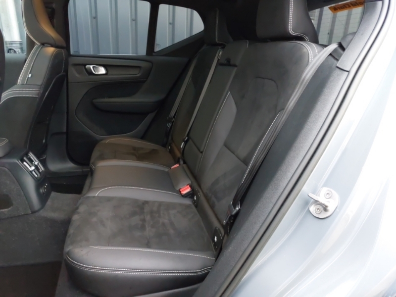 Volvo XC40 1.5 T5 Recharge Phev Ultimate Dark MT72VMC Grey #6