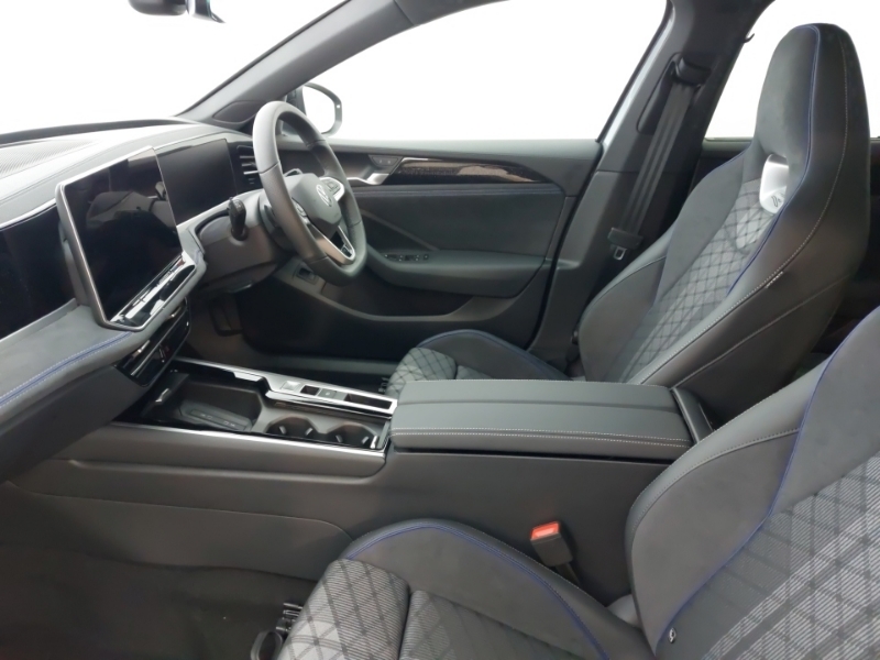 Volkswagen Passat 1.5 Etsi R-line Dsg Grey #5