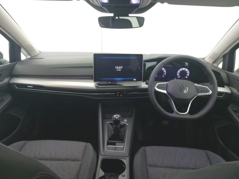 Volkswagen Golf 1.5 Tsi Match Black #3