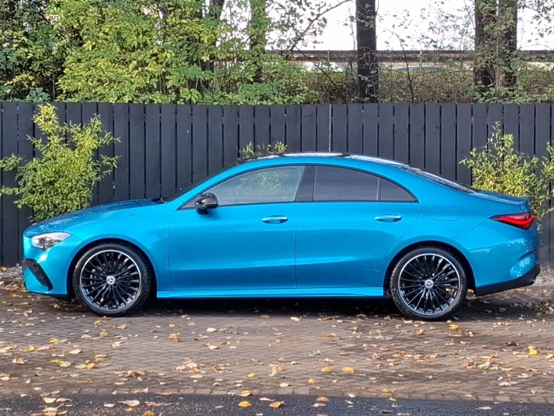 Mercedes-Benz CLA Class Cla 200 Amg Line Premium Plus Tip Blue #4