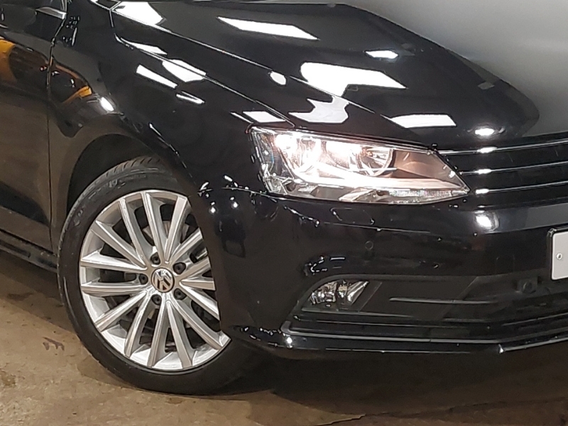 Volkswagen Jetta 2.0 Tdi 150 Gt White #9