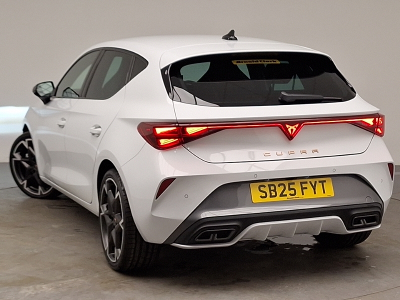 Cupra Leon 1.5 Tsi 150 V2 SB25FYT White #2