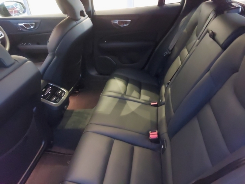 Volvo V60 2.0 B4p Plus Dark 7 Speed SL25BTE Silver #6