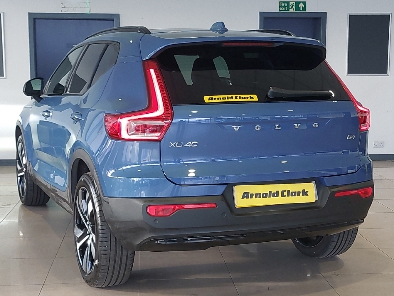 Volvo XC40 2.0 B4p Ultra Dark SK74ZDU Blue #2