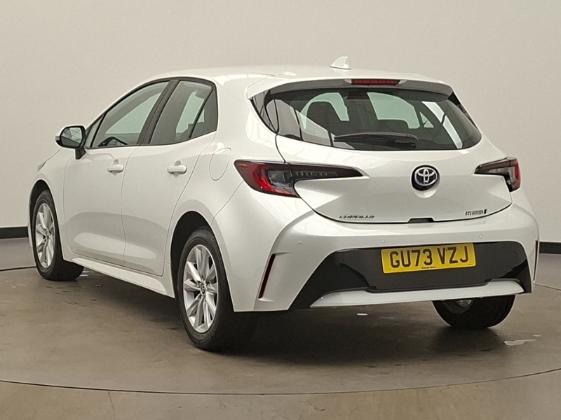 Toyota Corolla 1.8 Hybrid Icon Cvt GU73VZJ White #2
