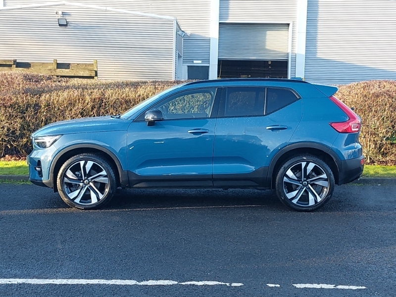 Volvo XC40 2.0 B4p Ultra Dark SK74ZDE Blue #4