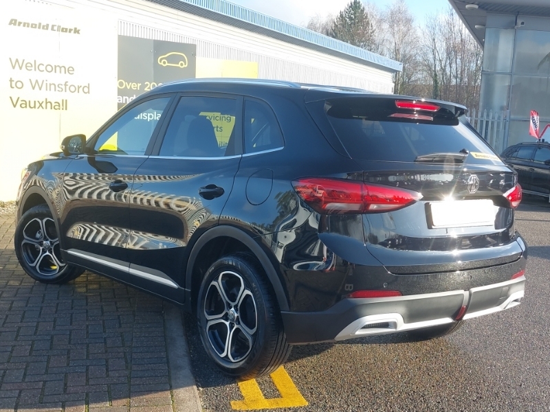 MG ZS 1.5 Se Black #2