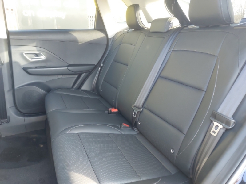 MG ZS 1.5 Se Black #6
