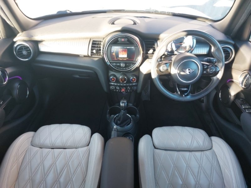 Mini Hatch 2.0 Cooper S Exclusive II SP69LGA Black #3