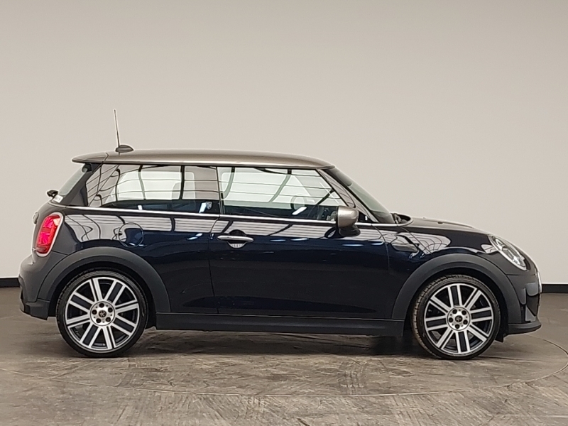 Mini Hatch 1.5 Cooper Exclusive GP72DDE Black #3