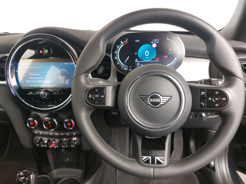 Mini Hatch 1.5 Cooper Exclusive GP72DDE Black #5