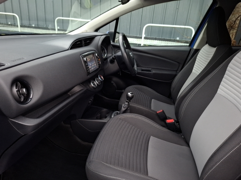 Toyota Yaris 1.5 Vvt-i Design PN18EYW Blue #5