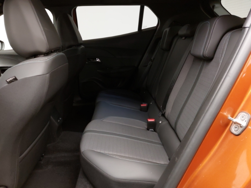 Peugeot 2008 1.2 Puretech Allure Premium SA23KTL Orange #6