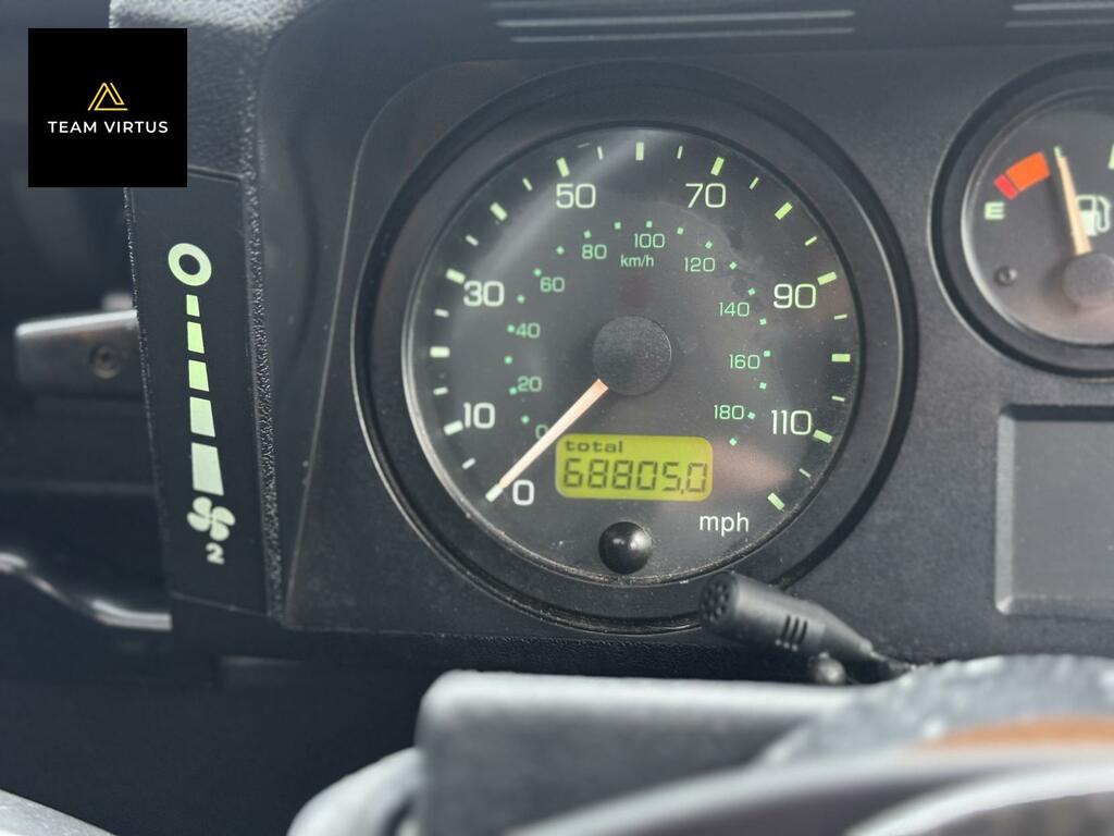 Land Rover Defender 90 2.5 Td5 Hard Top  #24