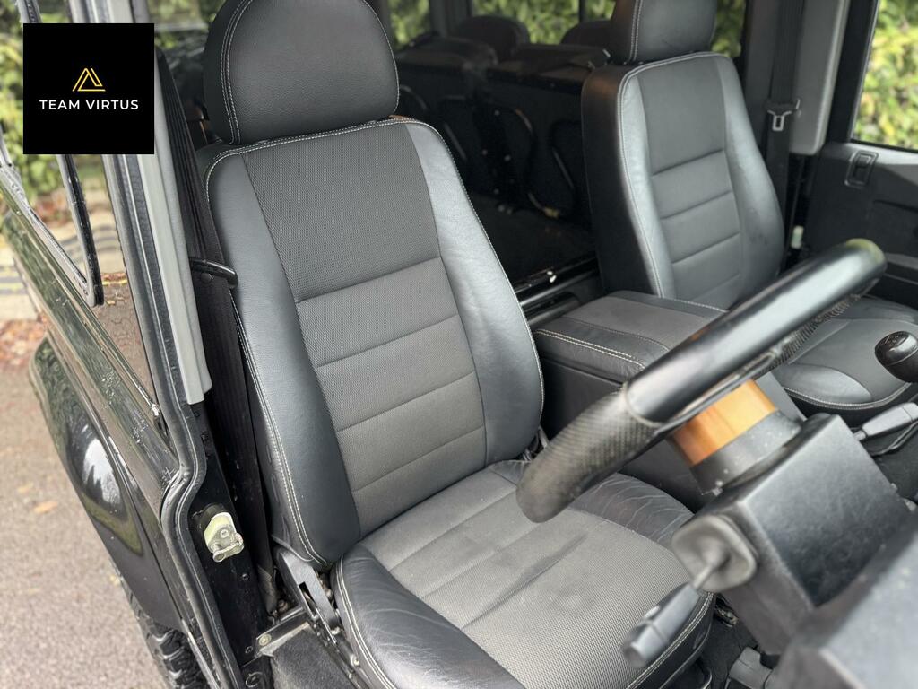 Land Rover Defender 90 2.5 Td5 Hard Top  #14