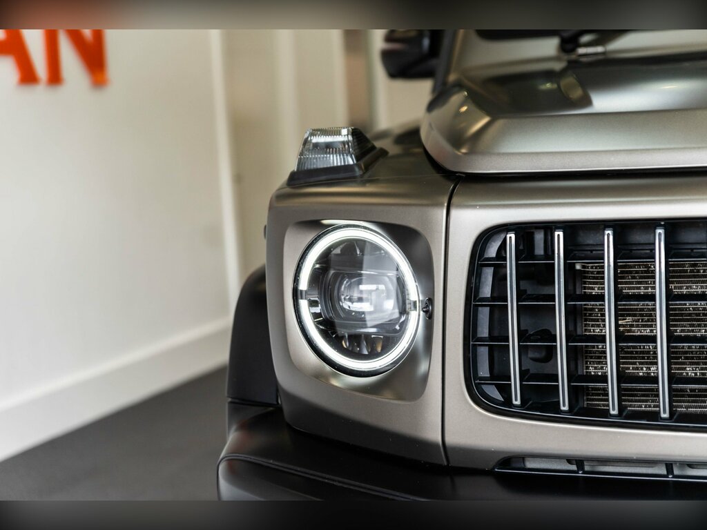Mercedes-Benz G Class G63 V8 Biturbo Amg Magno Edition 4.0  #2