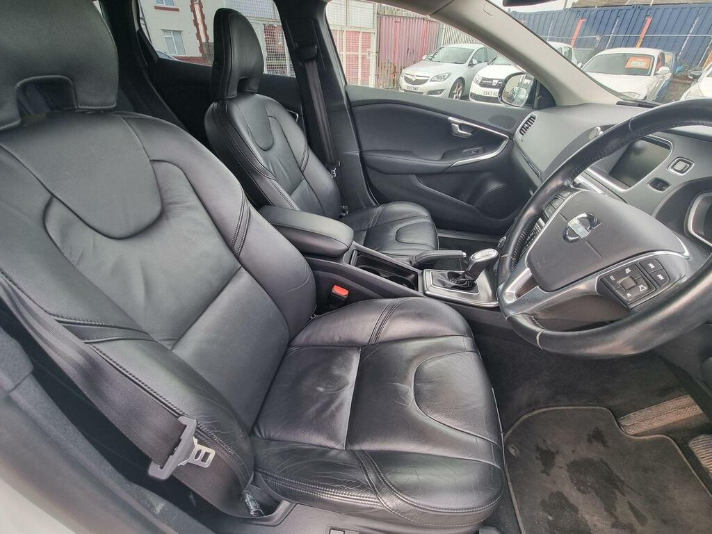 Volvo V40 1.6 T4 Se Lux Nav Powershift Euro 5 Ss 201 TEMP929 #5